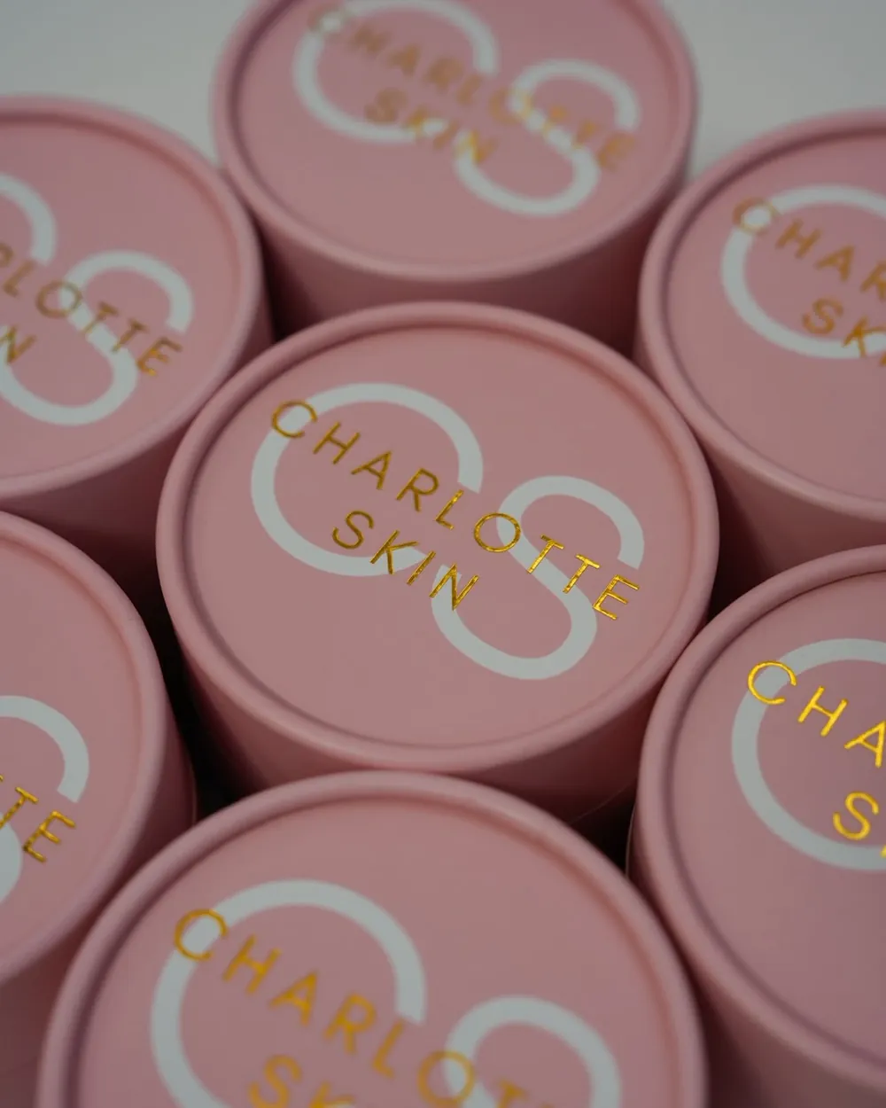Packaging rose et doré Charlotte Skin