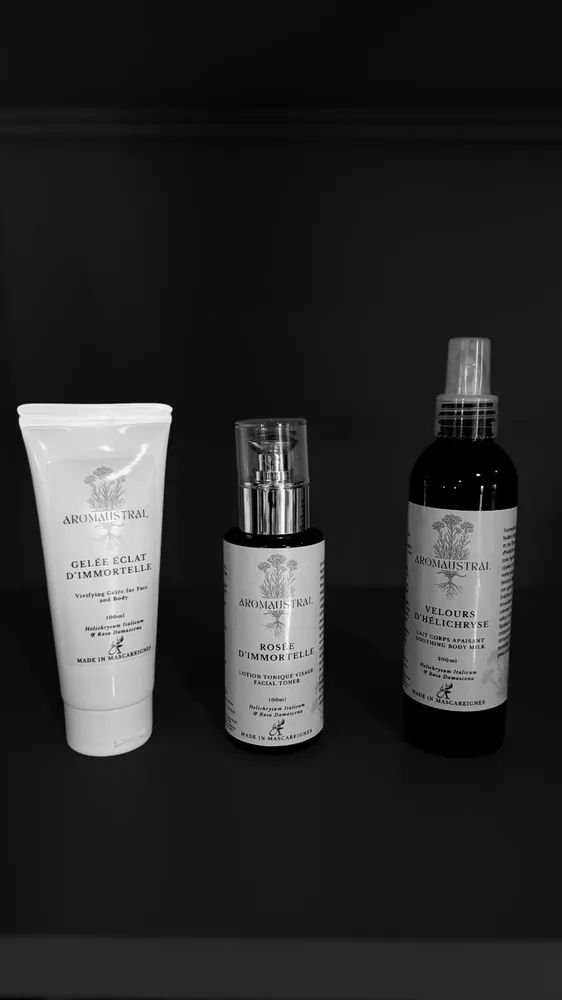 La gamme Hélichryse : Gelée Éclat d'Immortelle, Rosée d'Immortelle, Velours d'Hélichryse